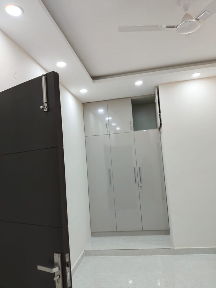 Room, vasant kunj 4 Bedroom 1800 Sq.Ft. Apartment In Vasant Kunj Delhi 8425780