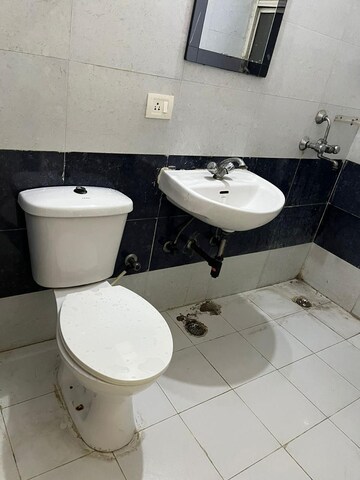 Master Bedroom in 3 BHK Apartment at Ajnara Ambrosia, Sector 118 – for Rent
