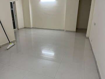 Room in 3 BHK Apartment at Ajnara Ambrosia, Sector 118 – for Rent