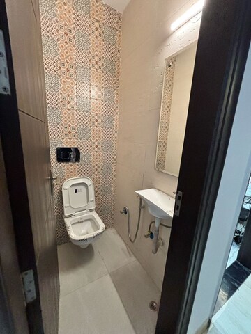 Bathroom in 3 BHK Builder Floor at Sushant Lok 2, Sector 57 – for Rent
