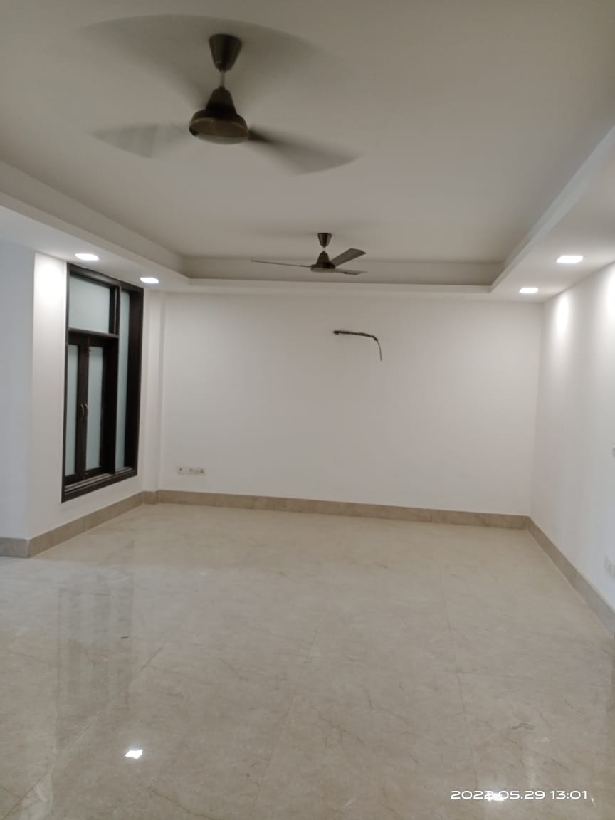 5 BHK + Pooja Room,Servant Room,Study Room,Extra Room Apartment For Sale in Dda Flats c6