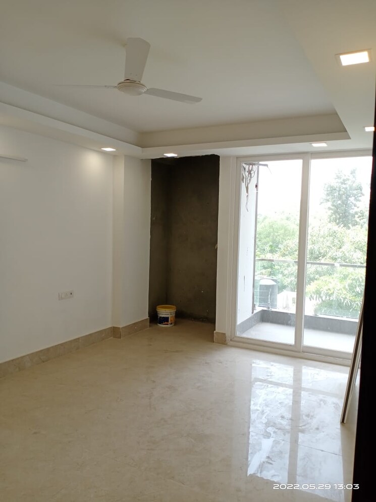 Room, vasant kunj 5 Bedroom 1900 Sq.Ft. Apartment In Vasant Kunj Delhi 8425859