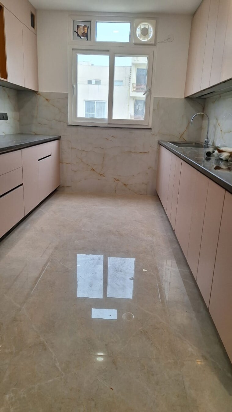 Kitchen, vasant kunj 5 Bedroom 1900 Sq.Ft. Apartment In Vasant Kunj Delhi 8425859