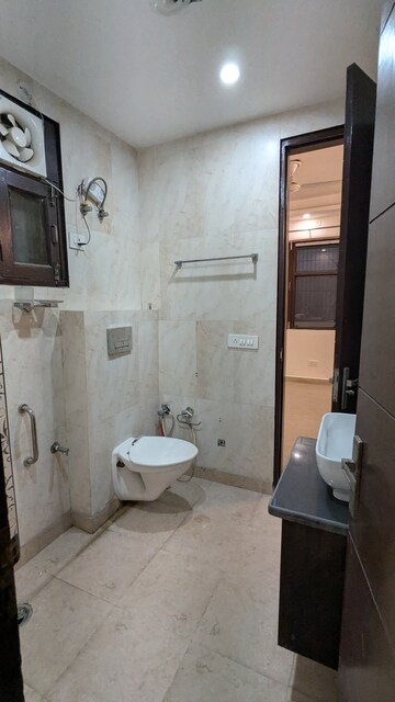 Bathroom in 4 BHK Builder Floor at Sector 43 – for Rent