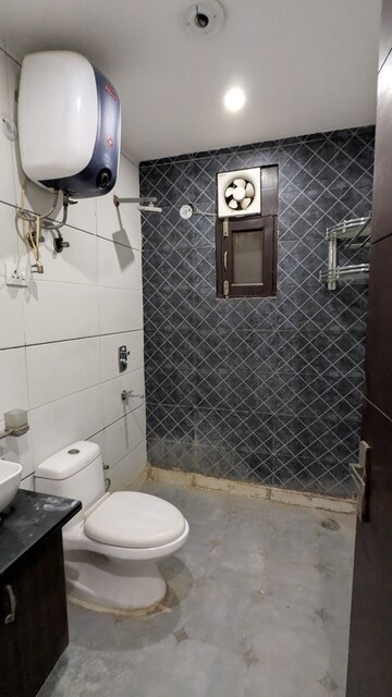 Bathroom in 4 BHK Builder Floor at Sector 43 – for Rent