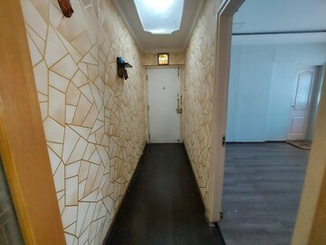 Bathroom in 3 BHK Apartment at Orchid Enclave CHS, Andheri East – for Rent