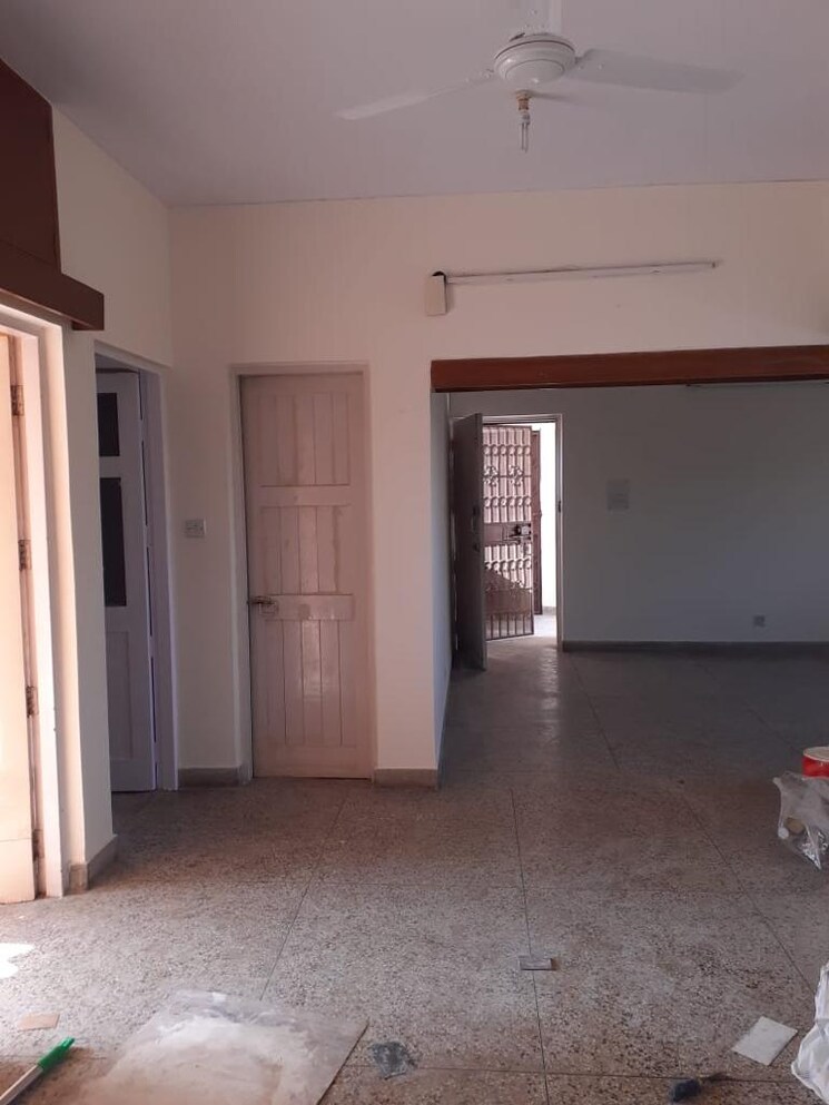 undefined, vasant kunj 2 Bedroom 1200 Sq.Ft. Apartment In Vasant Kunj Delhi 8425871