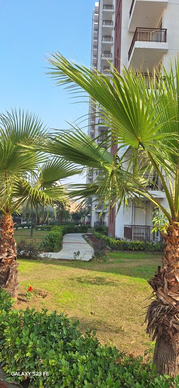 2.5 BHK Apartment – Garden View at Imperia Esfera, Sector 37c - for Sale