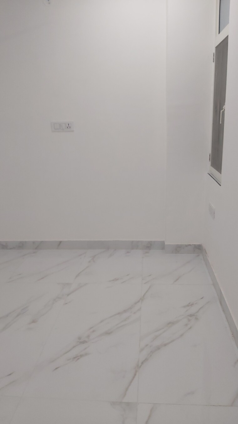 undefined, mayur vihar 3.5 Bedroom 900 Sq.Ft. Builder Floor In Mayur Vihar Delhi 8425963