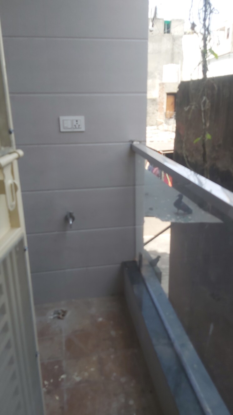 undefined, mayur vihar 3.5 Bedroom 900 Sq.Ft. Builder Floor In Mayur Vihar Delhi 8425963