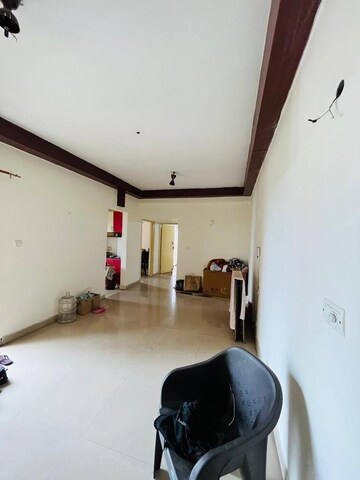 Master Bedroom in 2.5 BHK Apartment at Supertech Czar Suites, Omicron I Greater Noida – for Sale