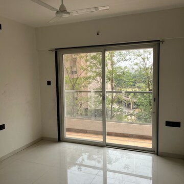 Room in 3 BHK Apartment at Krishna Amorapolis, Madhav Nagar – for Rent