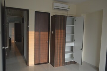 Room in 2 BHK Apartment at Costa Blanca, Baner – for Rent