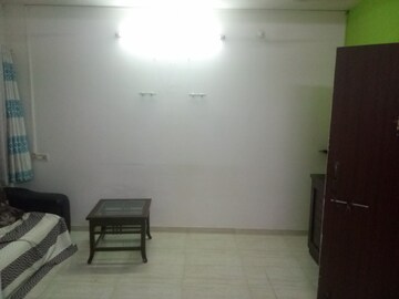 Room in 1 BHK Apartment at Shree Sai Prasad CHS Ltd, Goregaon West – for Rent