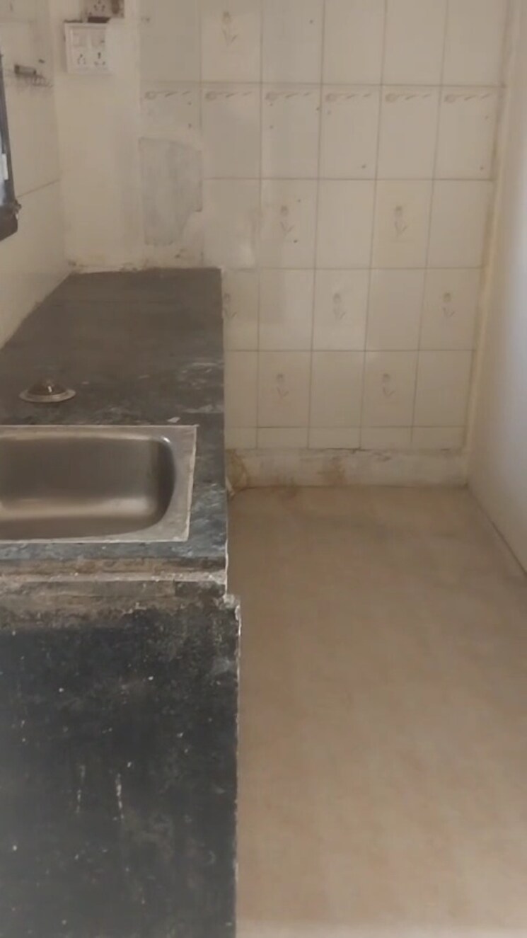 Kitchen, bander pakhadi 1.5 Bedroom 485 Sq.Ft. Apartment In Bander Pakhadi Mumbai 8426025