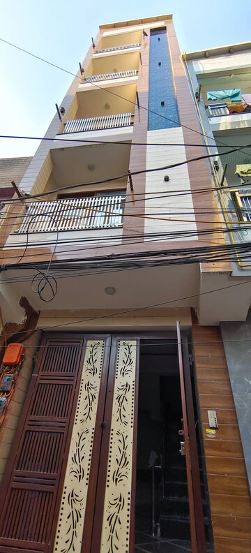 2 BHK Builder Floor For Sale in Dwarka Mor