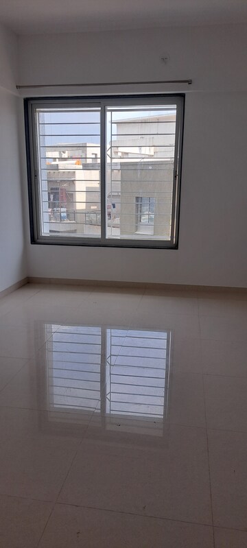 Room in 2 BHK Apartment at Shree Venkatesh Graffiti Glover, Keshav Nagar – for Rent