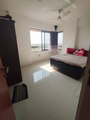 Room in 2 BHK Apartment at Chandkheda – for Rent