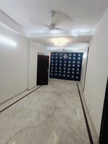 Room in 2 BHK Builder Floor at Malviya Nagar – for Rent