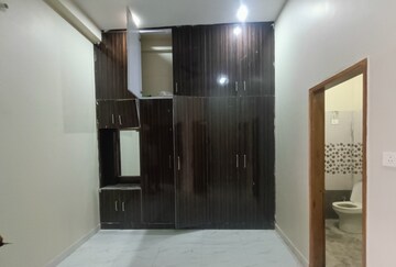 Room in 2 BHK Independent House at Gomti Nagar – for Rent