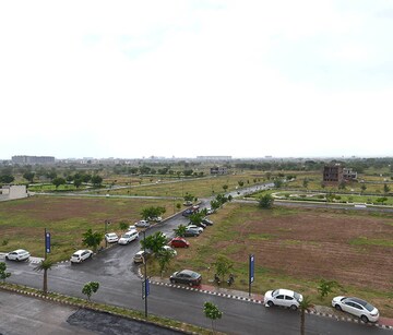  Plot For Sale in Sector 105