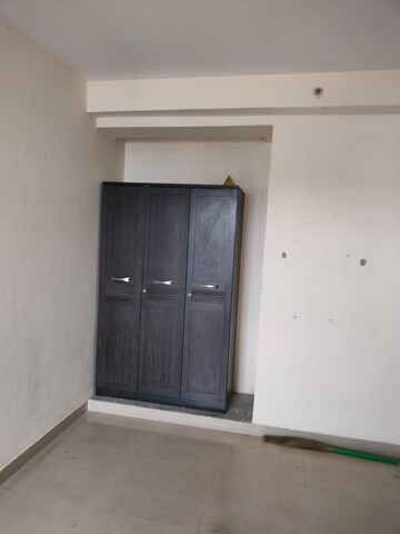 Room in 3 BHK Builder Floor at Sector 12 – for Rent