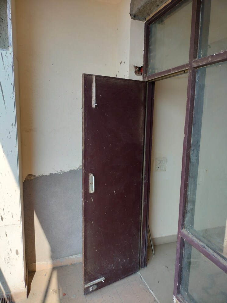 undefined, sector 12 3 Bedroom 112 Sq.Yd. Builder Floor In Sector 12 Noida 8426206