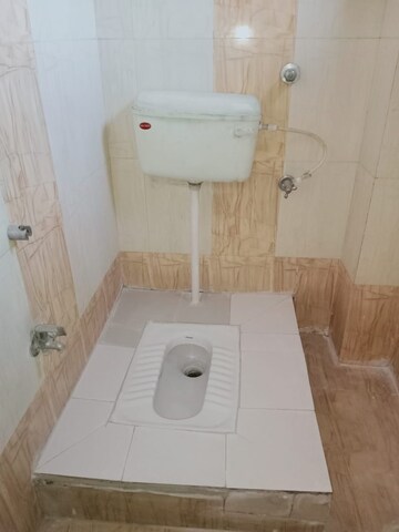 Bathroom in 2 BHK Apartment at Aliganj – for Rent