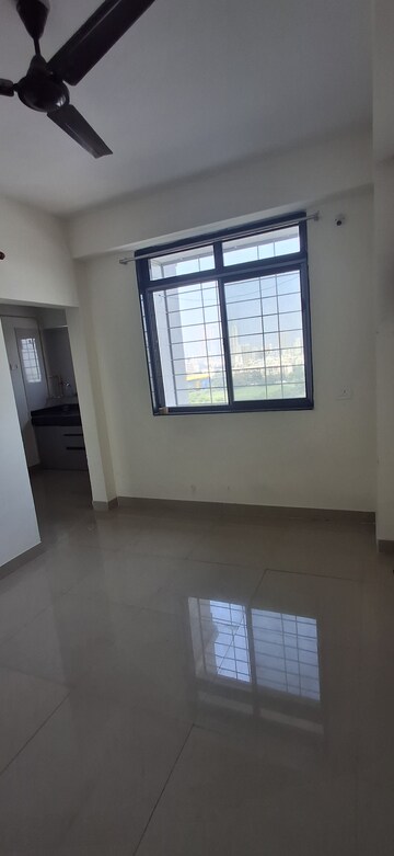 Room in 1 BHK Apartment at Mhada 24 LIG Apartments, Goregaon West – for Rent