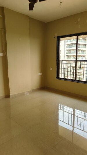Room in 3 BHK Apartment at Sneha CHS Andheri, Andheri West – for Sale