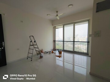 Room in 1 BHK Apartment at Ruparel Iris, Matunga West – for Rent