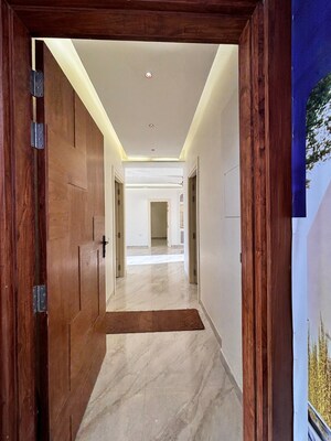 Building Lobby in 4 BHK Builder Floor at Adore Legend, Sector 84 – for Sale