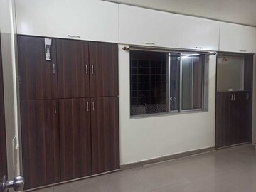 Room in 3 BHK Apartment at Gananjay Society, Kothrud – for Sale