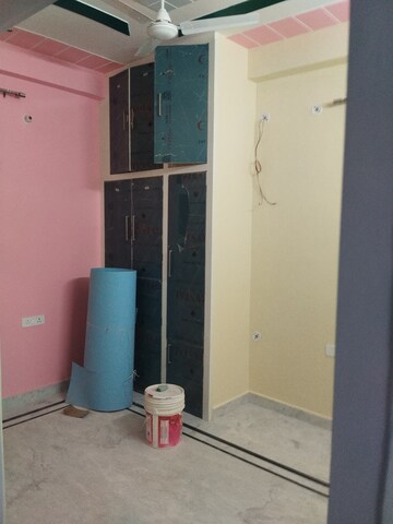 Furnished Amenities in 3 BHK Apartment at AWHO 8B, Vrindavan Yojna – for Rent