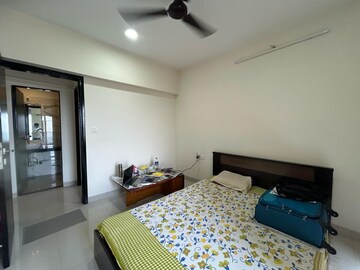 Bedroom in 3 BHK Apartment at Hubtown Hill Crest, Andheri East – for Rent