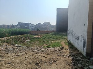  Plot For Sale in Vaastu Apartments, Dlf Ankur Vihar