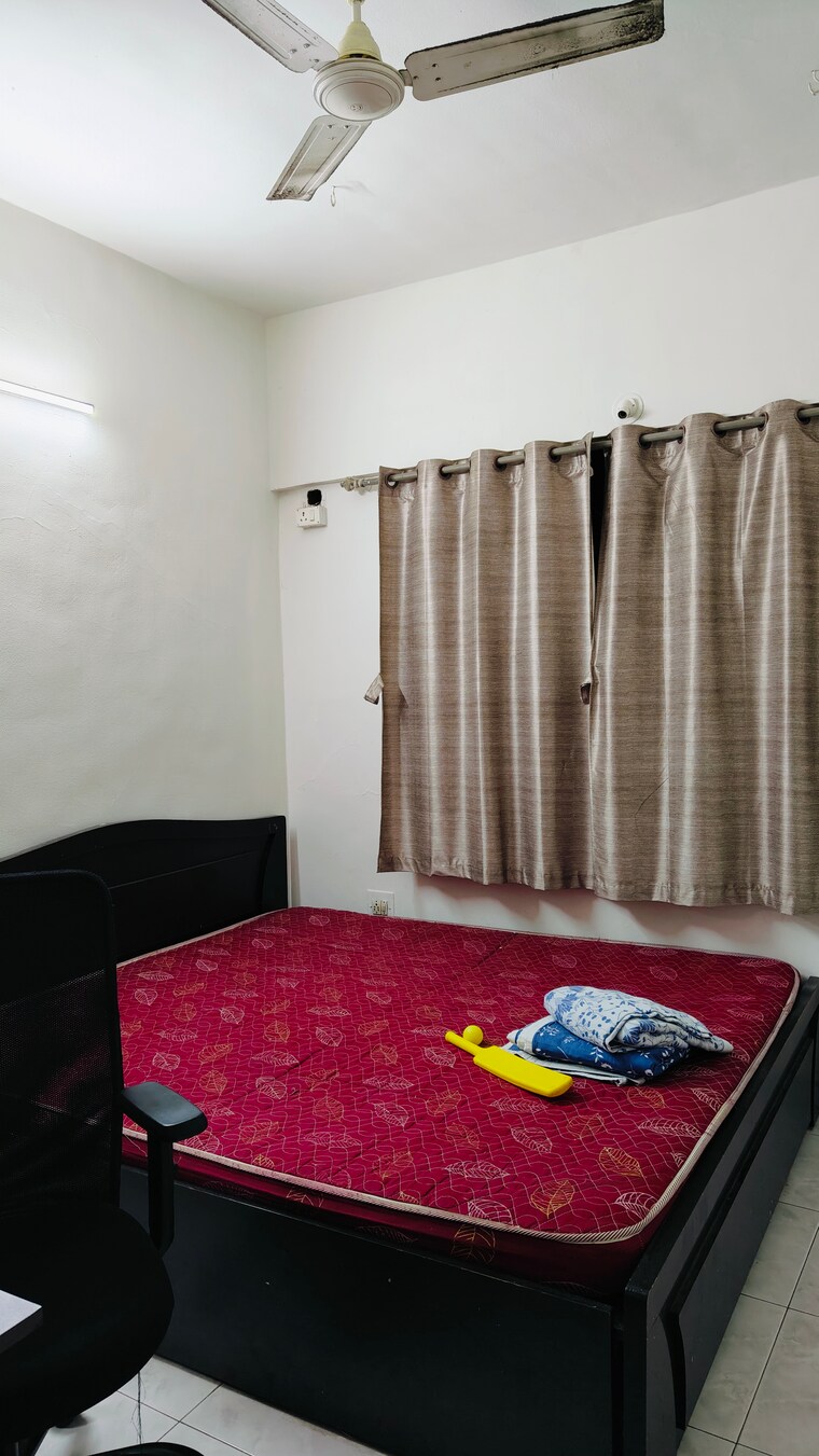 Bedroom, kumar-paradise-pune 2 Bedroom 813 Sq.Ft. Apartment In Magarpatta City Pune 8426367