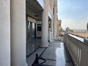 Building Lobby in 3 BHK Builder Floor at Signature Global Park, Sohna Sector 36 – for Sale