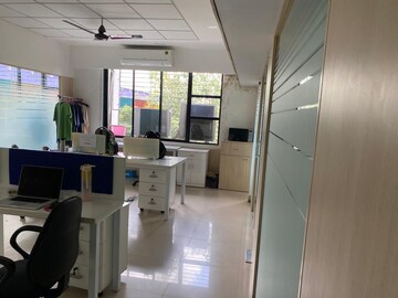 Team Area in  Co-working Space at Krishna Tower Kapurbawdi, Kapur Bawdi – for Rent