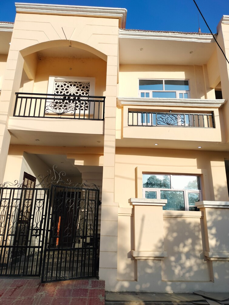 Cover Image, chinhat 2 Bedroom 1200 Sq.Ft. Villa In Chinhat Lucknow 8426400