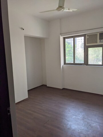 Room in 2 BHK Apartment at Lodha Splendora Tierra, Ghodbunder Road – for Sale