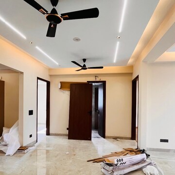Team Area in 3 BHK Builder Floor at Ansal API Esencia, Sector 67 – for Sale