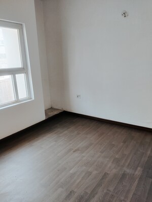 Room in 3 BHK Apartment at BPTP Park Elite Floor II, Sector 75 – for Sale