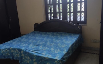 1 RK Builder Floor For Rent in Sector 82