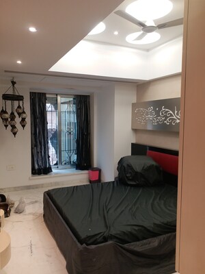 Furnished Amenities in 4 BHK Apartment at Juhu Scheme, Juhu – for Sale