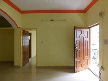 Building Lobby in 2 BHK Independent House at Bommanahalli – for Rent