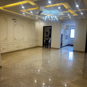 Room in 4 BHK Builder Floor at North Mullanpur – for Sale