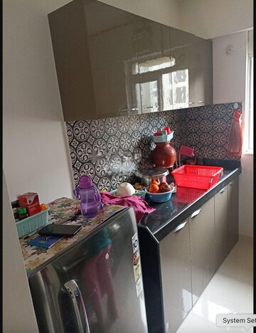  1 BHK Apartment at Lodha Amara, Kolshet Road – for Rent