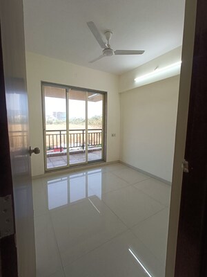 Room in 1 BHK Apartment at Kendale Emeralds, Badlapur East – for Sale
