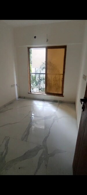 Room in 3 BHK Apartment at Jay Prakash Nagar – for Sale